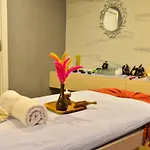 Zeynel Hotel
